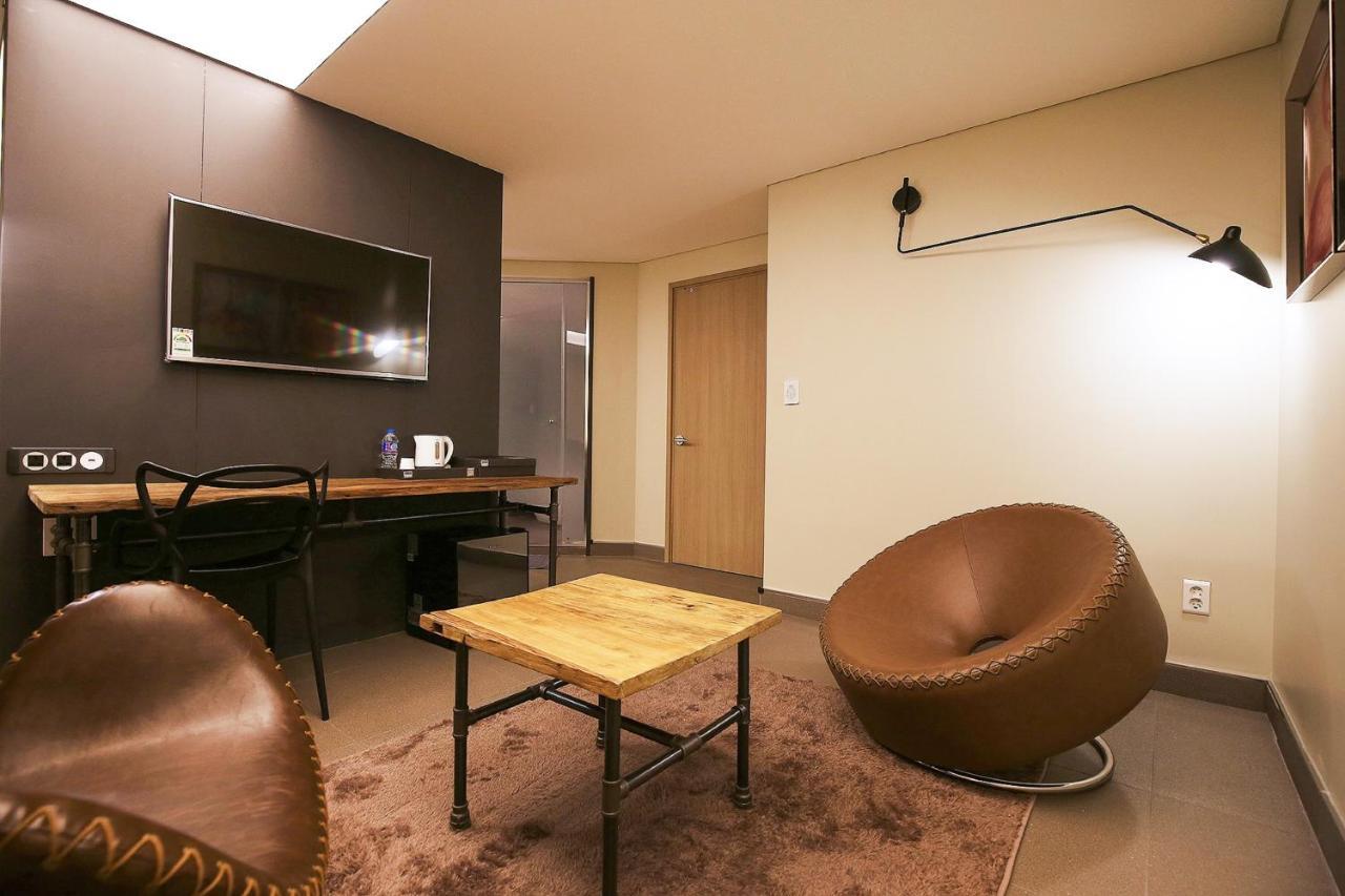 Hotel Flamingo Daejeon Exterior photo