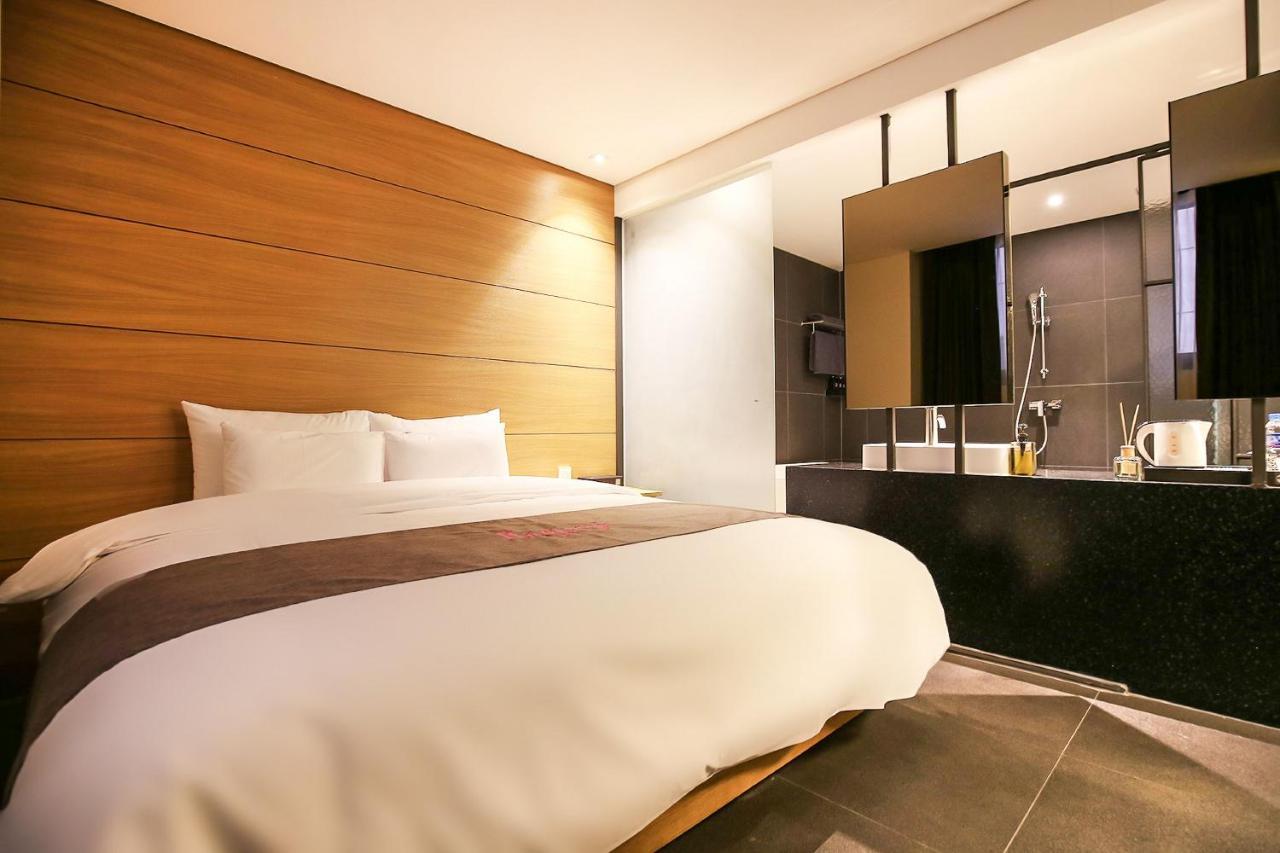 Hotel Flamingo Daejeon Exterior photo