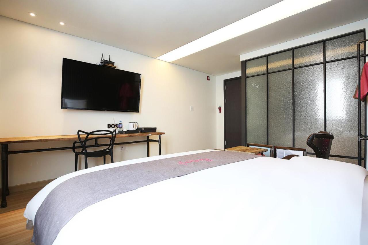 Hotel Flamingo Daejeon Exterior photo